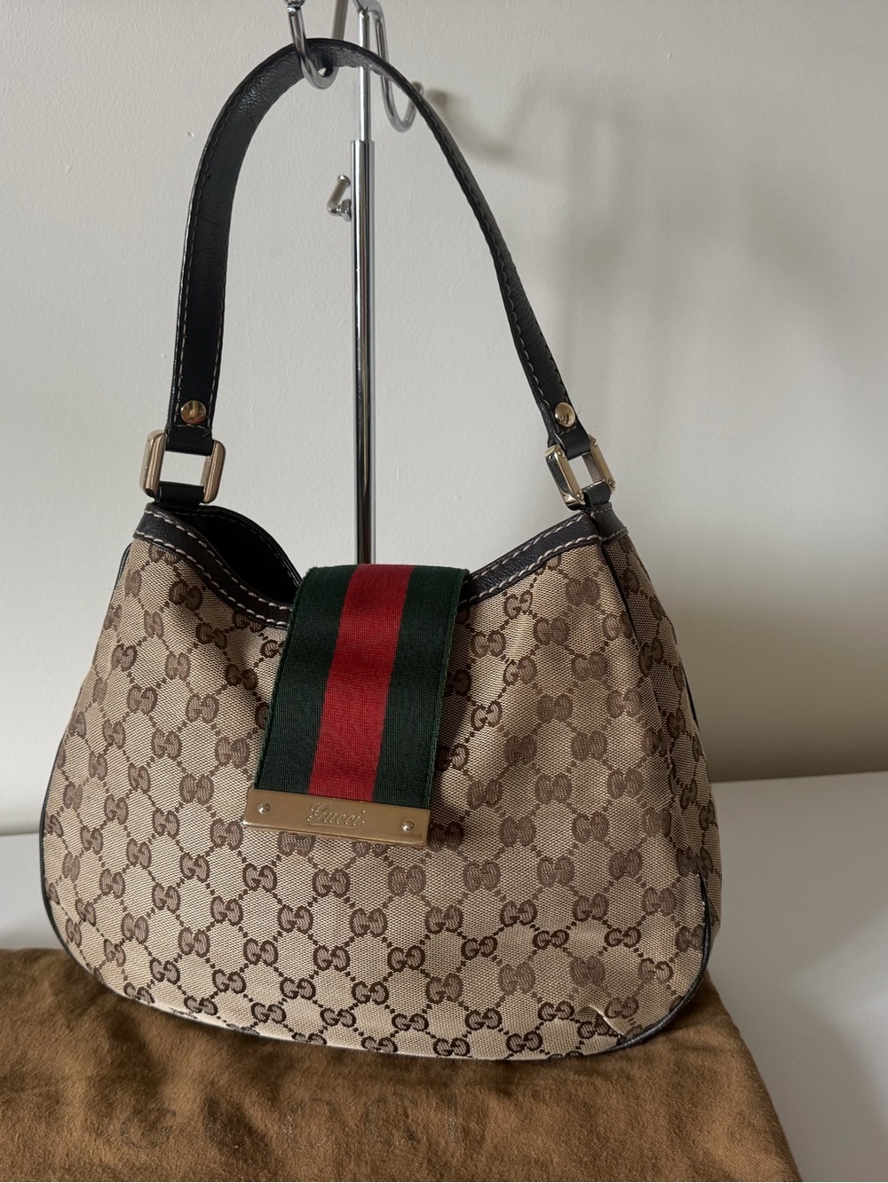Gucci Beige GG Canvas Shoulder Bag with Green and Red Web Stripe